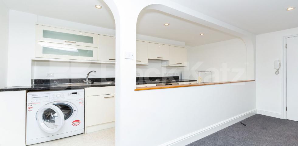 			1 Bedroom, 1 bath, 1 reception Flat			 Caledonian Road, ISLINGTON N1